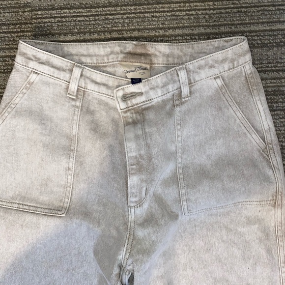 UNIVERSAL THREAD/TARGET WIDE LEG HIGH RISE JEANS - Picture 5 of 6